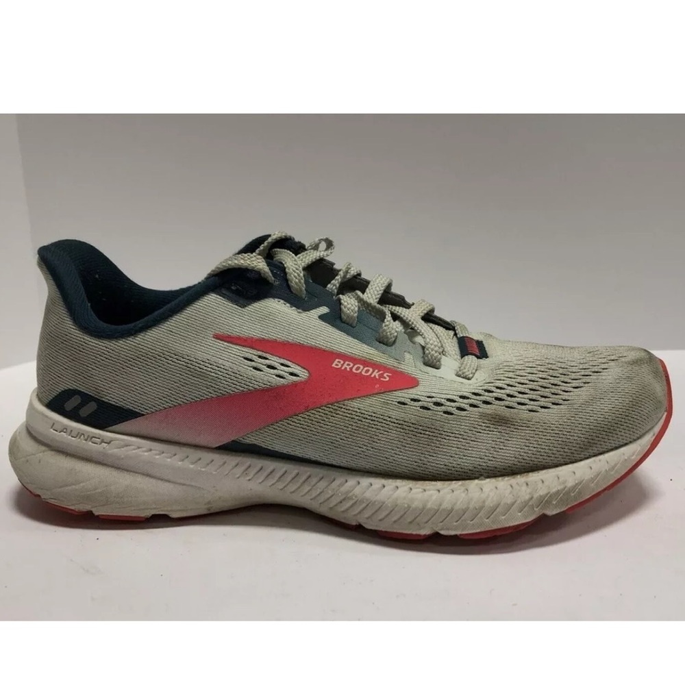 Brooks Women’s Launch 8 Running Shoes Gray, Size 7 M